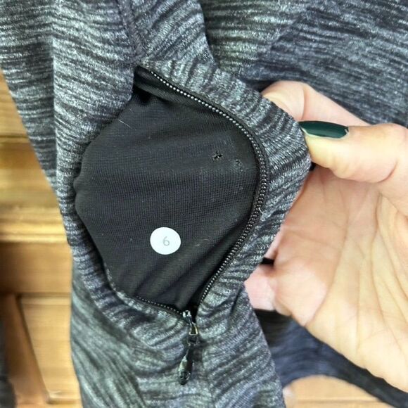 Lululemon Dark Heather Gray Long Sleeve Shirt Crewneck Athletic Womens Size 6 - Picture 10 of 12